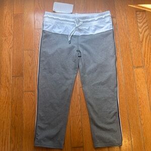 Fabletics Gray, White and Black Carpri Legging